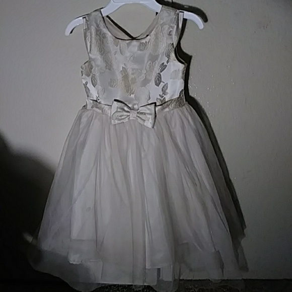 Girls holiday dress - Picture 1 of 4